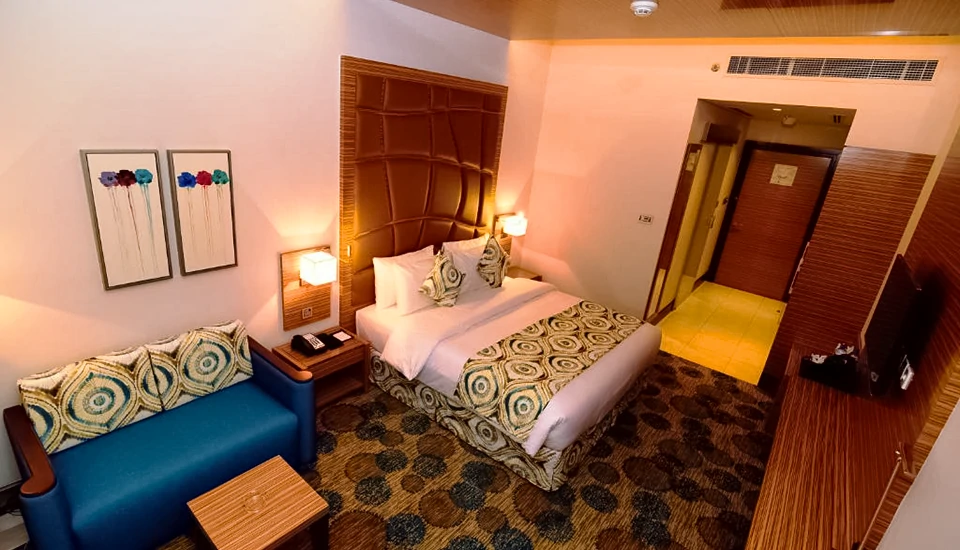 هتل بست وسترن پلاس پرل کریک دبی